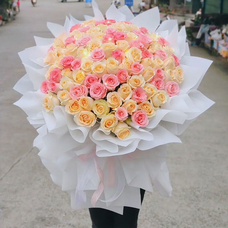 ����õ��+��õ���ܹ�99�䣬���Ͳʵơ�